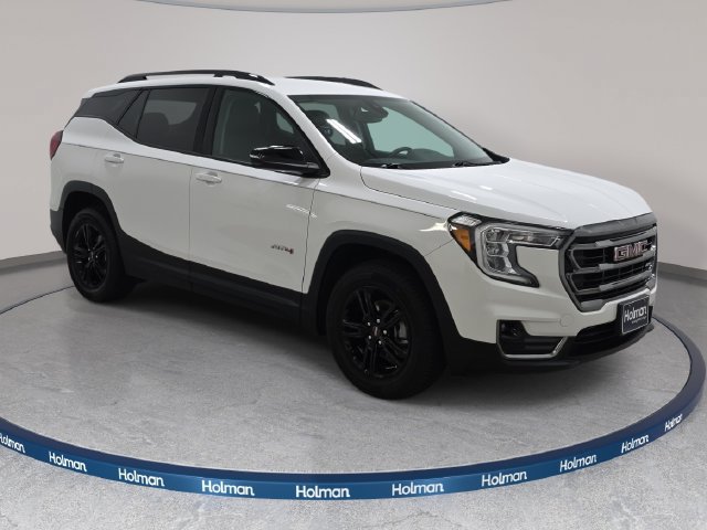 Used 2023 GMC Terrain AT4 AWD/4WD image 4