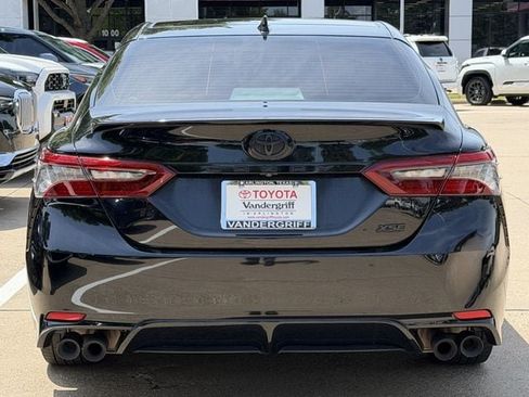 Used 2021 Toyota Camry XSE FWD image 5