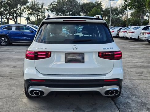 Certified 2025 Mercedes-Benz GLB 35 AMG 4MATIC image 7