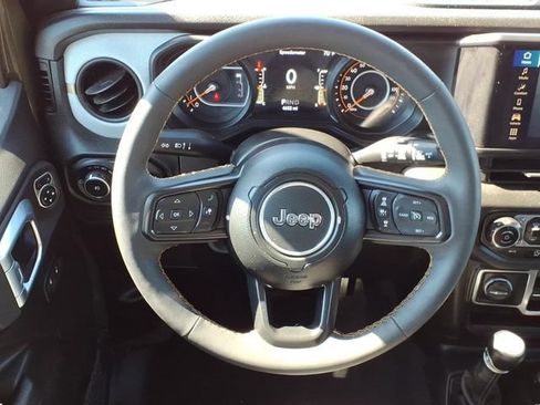 Used 2024 Jeep Wrangler Unlimited Sport AWD/4WD image 21