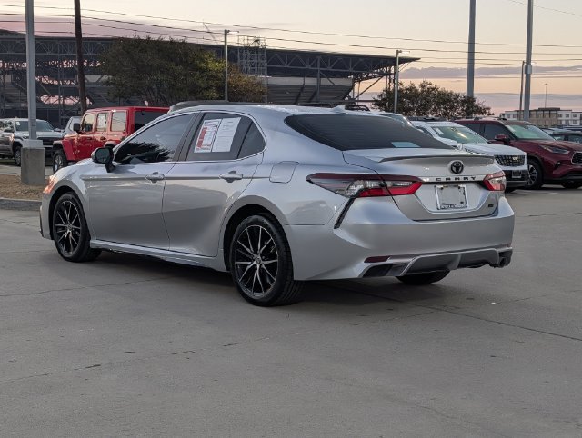 Used 2023 Toyota Camry SE FWD image 9