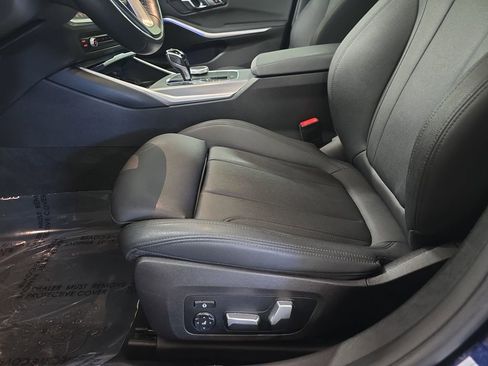 Used 2020 BMW 330i xDrive Sedan w/ Convenience Package image 28