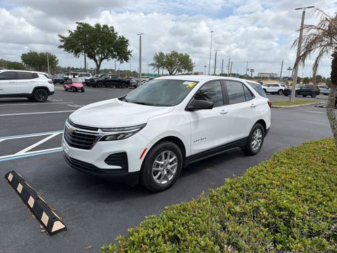 Used 2024 Chevrolet Equinox LS image 13
