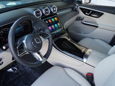 Used 2026 Mercedes-Benz GLC 300 image 29