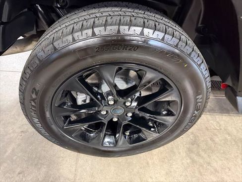 Certified 2025 Jeep Wrangler Unlimited Sahara AWD/4WD image 18