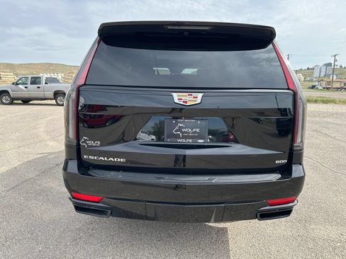 Used 2022 Cadillac Escalade Sport Platinum w/ LPO, Floor Liner Package AWD/4WD image 33