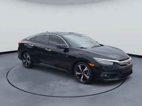 Used 2016 Honda Civic Touring image 3