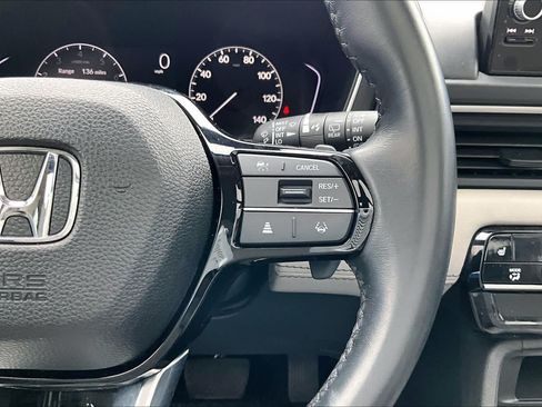 Used 2023 Honda Pilot Touring image 24