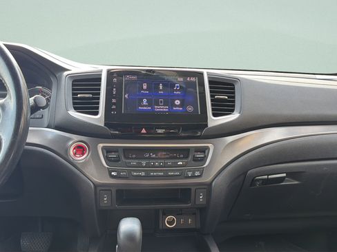 Used 2018 Honda Pilot EX-L image 10