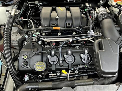 Used 2017 Ford Taurus Police Interceptor FWD image 32