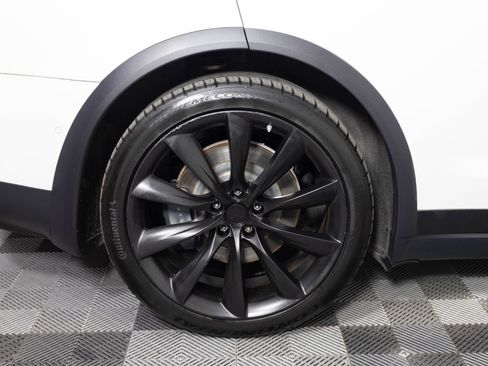 Used 2020 Tesla Model X Long Range image 42