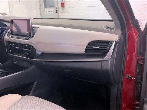 Certified 2021 Nissan Rogue SV image 15