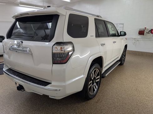 Used 2017 Toyota 4Runner Limited AWD/4WD image 4