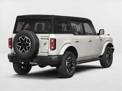 New 2026 Ford Bronco Outer Banks AWD/4WD image 2