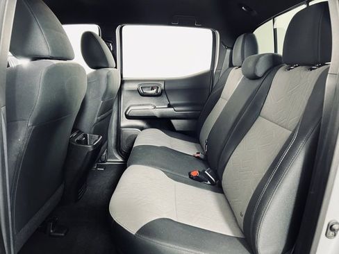 Used 2021 Toyota Tacoma TRD Sport image 12