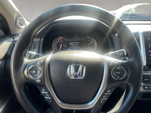 Used 2018 Honda Pilot EX image 20