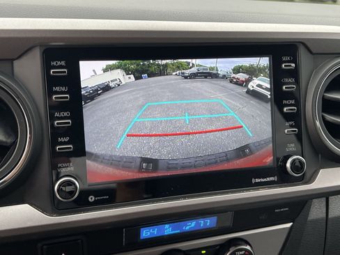 Used 2022 Toyota Tacoma SR5 AWD/4WD image 18