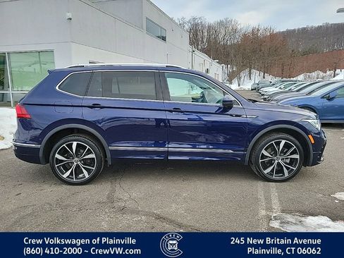 Certified 2022 Volkswagen Tiguan SEL R-Line image 33