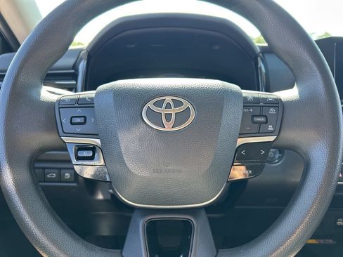 Used 2025 Toyota Camry LE FWD image 22