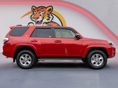 Used 2022 Toyota 4Runner SR5 image 4
