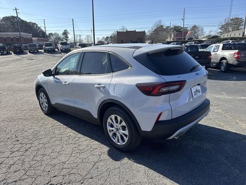 New 2026 Ford Escape Active image 5