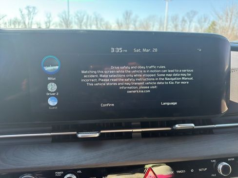 Used 2024 Kia Carnival SX image 4