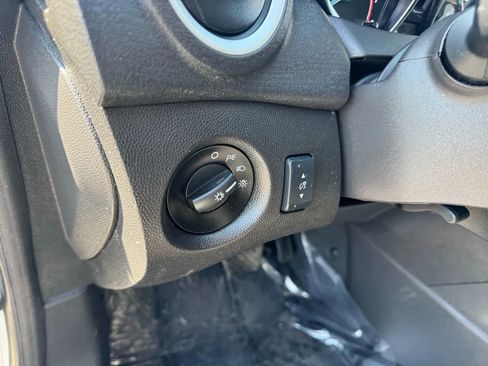 Used 2018 Ford Fiesta SE image 14