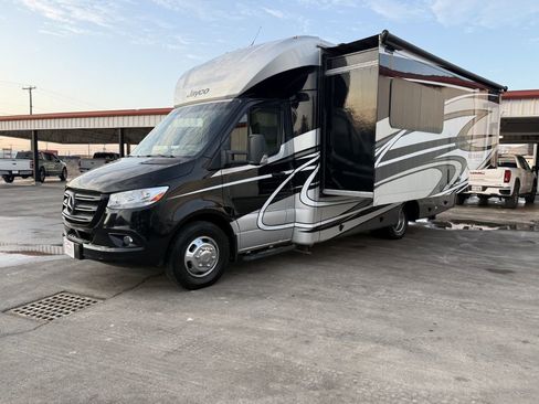 Used 2019 Mercedes-Benz Sprinter 170 image 40