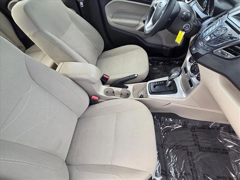 Used 2019 Ford Fiesta SE FWD image 18