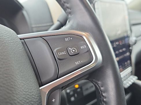 Used 2024 RAM 3500 Laramie image 37