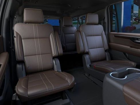 New 2026 Chevrolet Suburban High Country AWD/4WD image 19