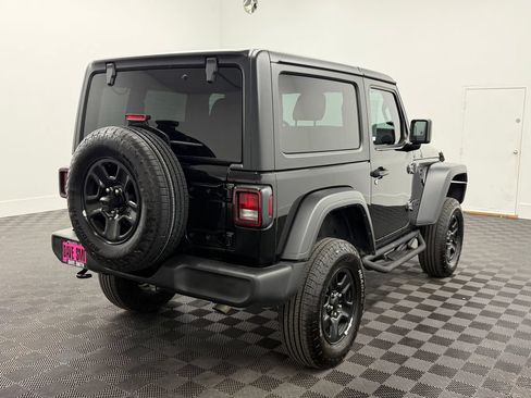 Used 2025 Jeep Wrangler Sport AWD/4WD image 9