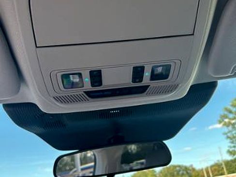 New 2026 Ford Explorer Active w/ Active Comfort Package image 19