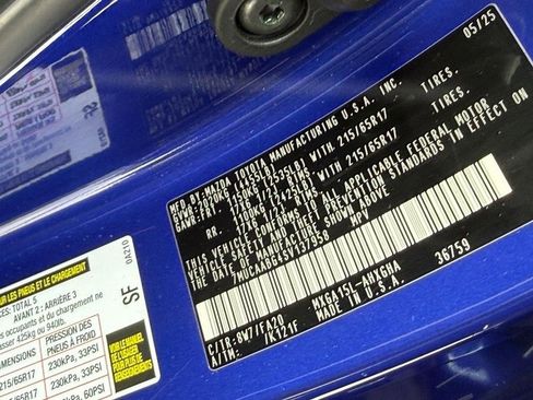 Used 2025 Toyota Corolla Cross LE image 30