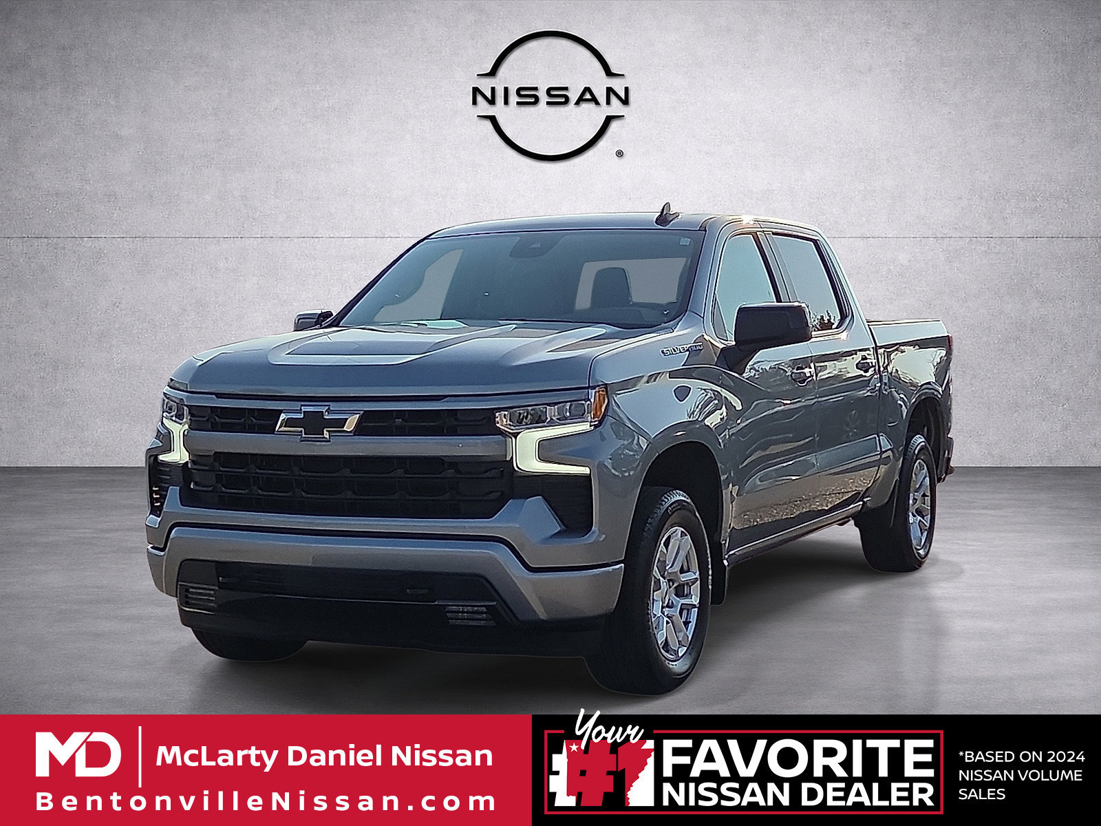 Used 2026 Chevrolet Silverado 1500 RST AWD/4WD image 2