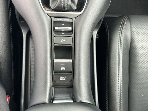 Used 2025 Honda HR-V EX-L image 23