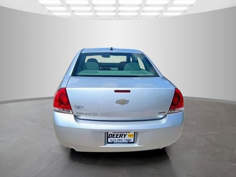 Used 2015 Chevrolet Impala LT w/ LT Sunroof Package FWD image 8