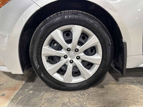 Certified 2022 Toyota Corolla LE image 10