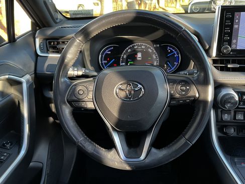 Used 2019 Toyota RAV4 XSE image 35