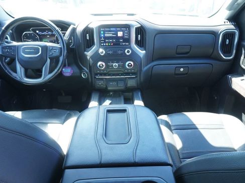 Used 2020 GMC Sierra 2500 Denali w/ Denali Ultimate Package image 8