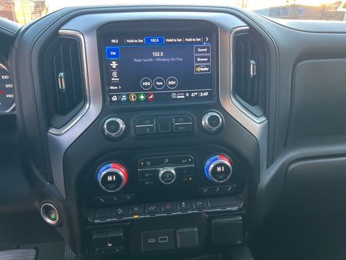 Used 2021 GMC Sierra 1500 SLT w/ SLT Premium Package image 20