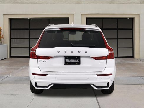 Used 2024 Volvo XC60 T8 Ultimate w/ Protection Package Premier AWD/4WD image 5