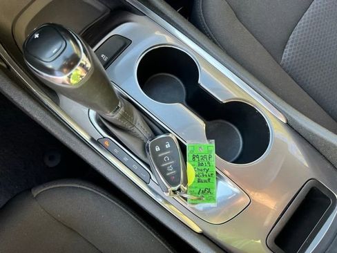 Used 2019 Chevrolet Malibu LT FWD image 35