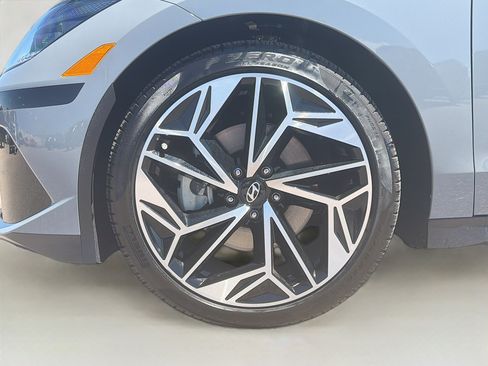 Used 2024 Hyundai Ioniq 6 SEL AWD/4WD image 11
