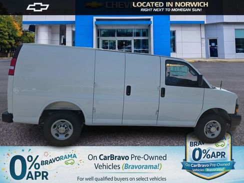 New 2026 Chevrolet Express 2500 RWD image 4