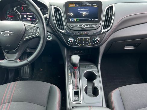 Used 2023 Chevrolet Equinox RS image 13