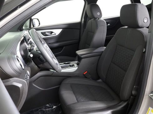 Used 2021 Chevrolet Blazer LT FWD image 32