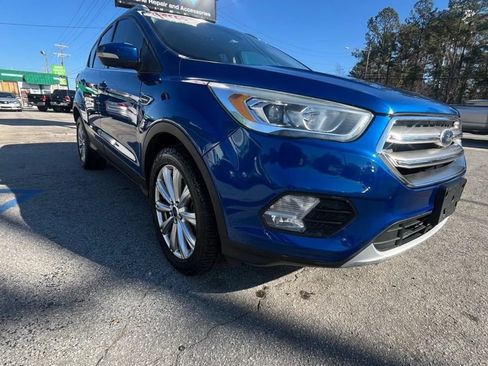 Used 2017 Ford Escape Titanium FWD image 1