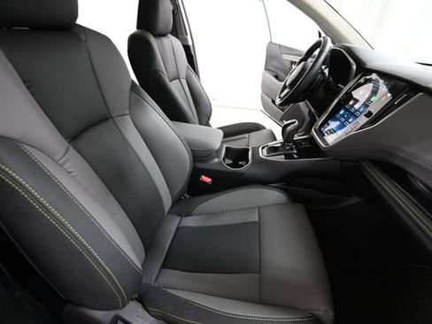 Certified 2025 Subaru Outback Onyx Edition AWD/4WD image 25