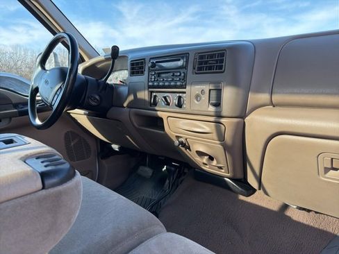 Used 2000 Ford F250 4x4 Regular Cab Super Duty image 6